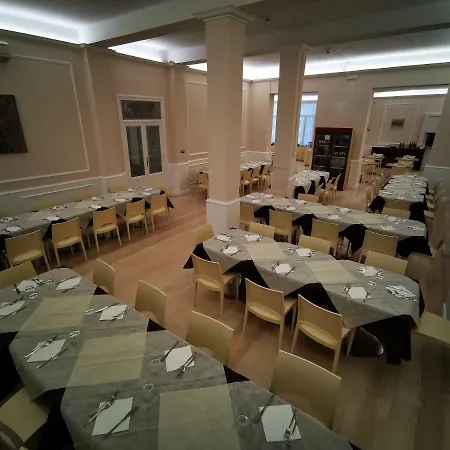 Hotel Milani 3*
